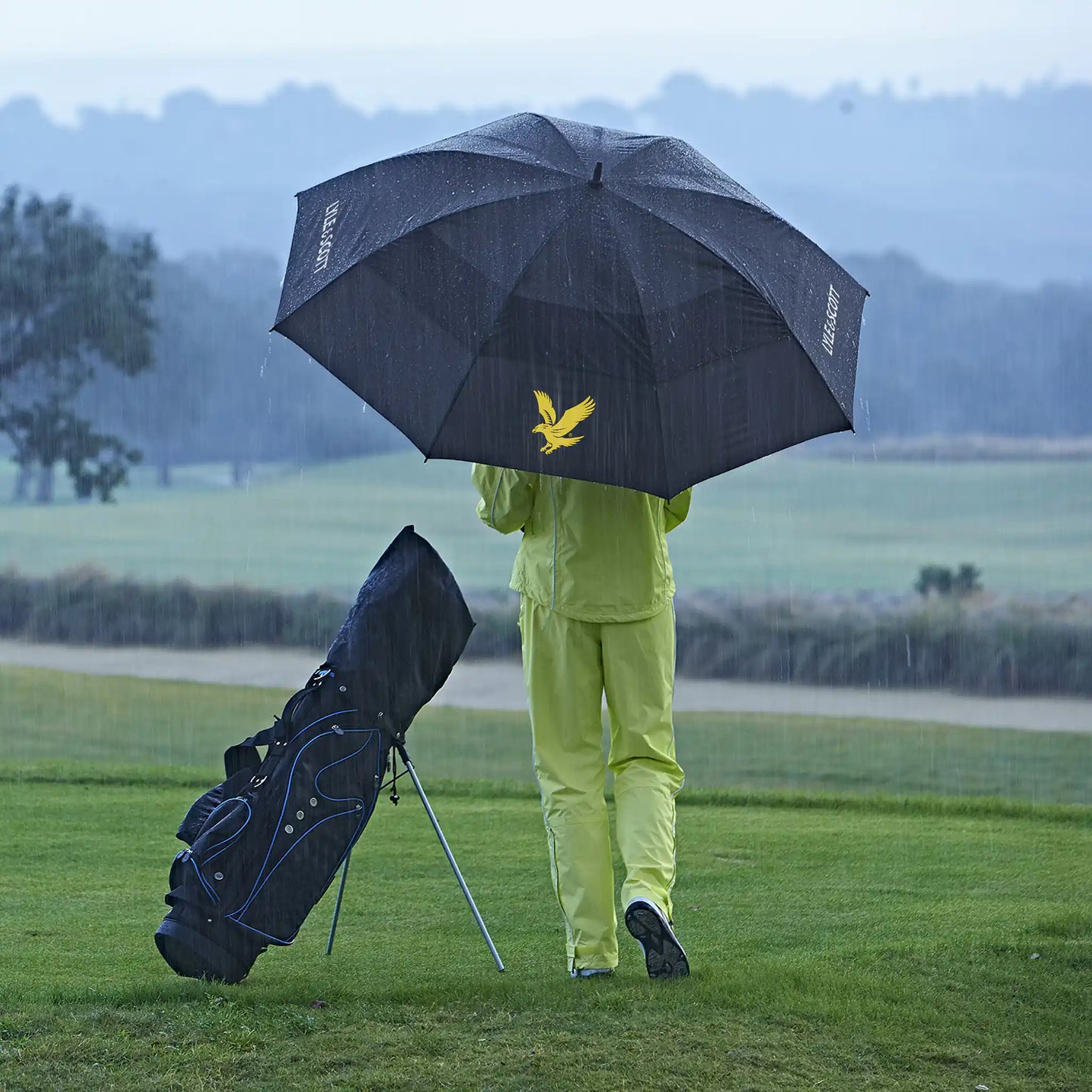 Lyle & Scott 62-Inch Golf Umbrella