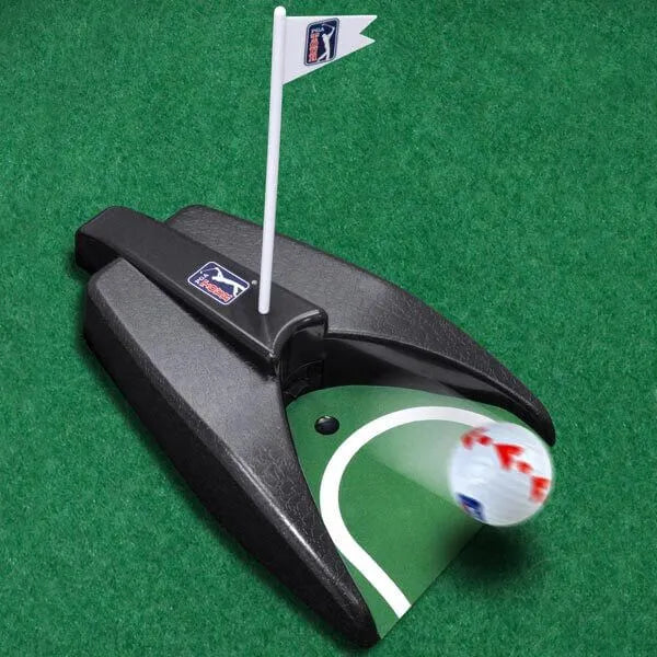 PGA TOUR Auto Putt Returner with Guideball
